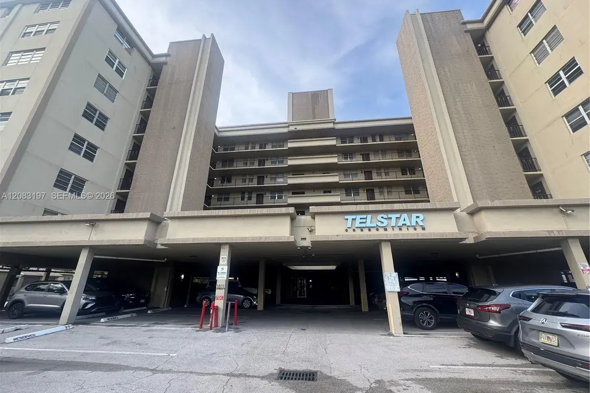1811 Jefferson # 705, Hollywood FL 33020