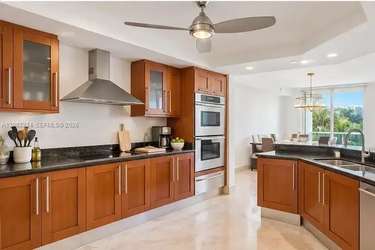 3301 NE 183rd St # 403, Aventura FL 33160 photo 4
