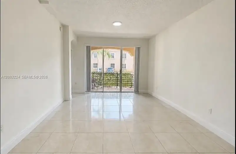6720 NW 114th Ave # 804, Doral FL 33178 photo 2