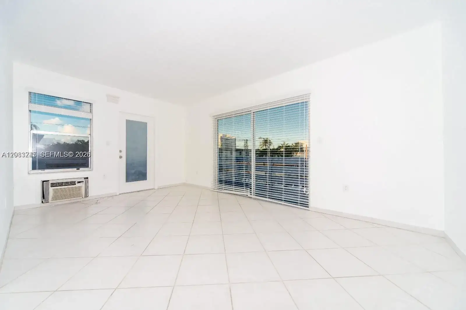 7725 CARLYLE AVE # 7, Miami Beach FL 33141 photo 4
