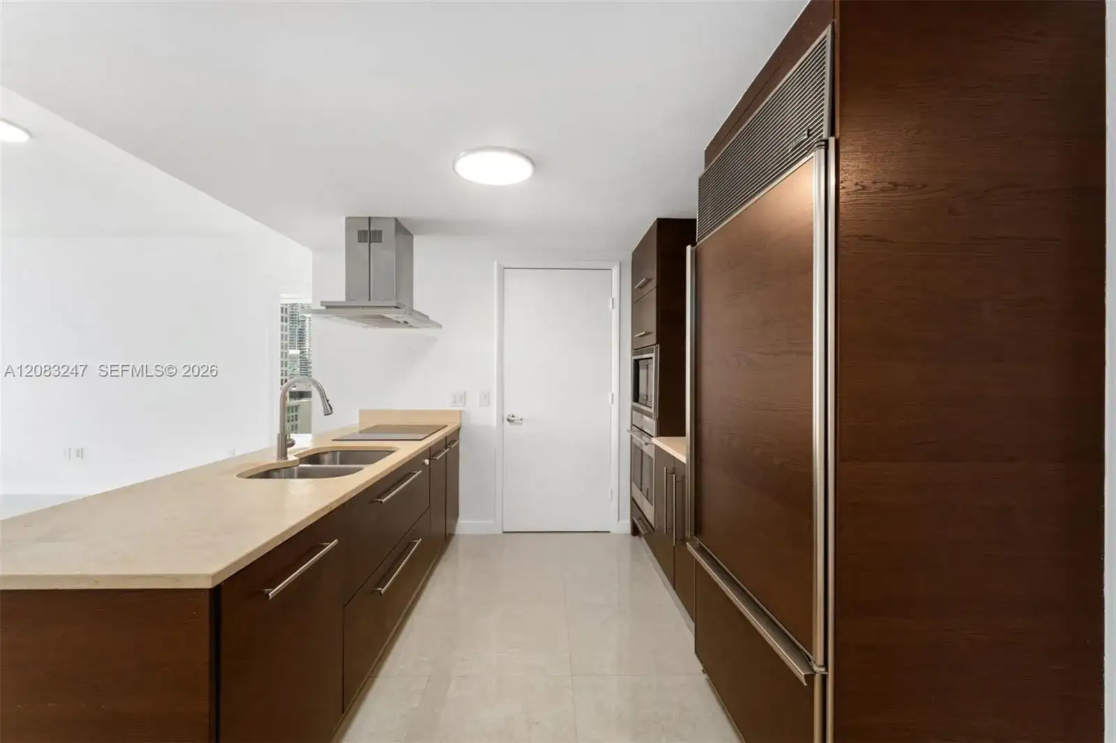 495 Brickell Ave # 1811, Miami FL 33131 photo 3