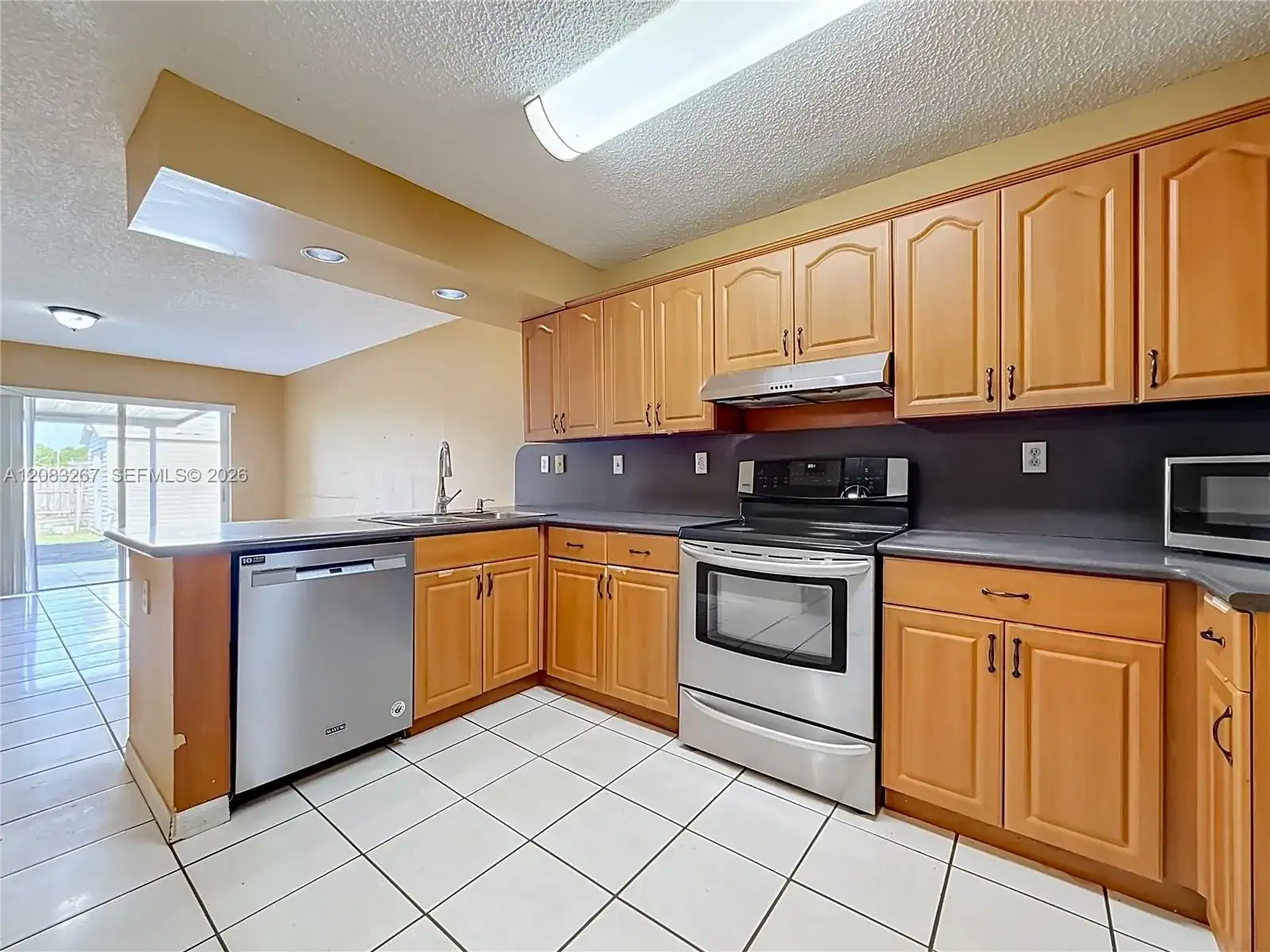 18396 SW 138th Ct, Miami FL 33177 photo 5