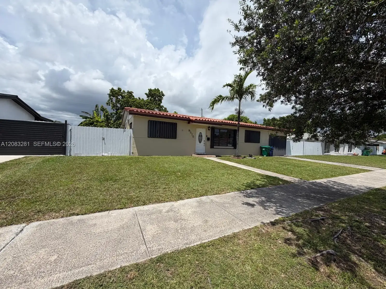 9315 Jamaica Dr, Cutler Bay FL 33189