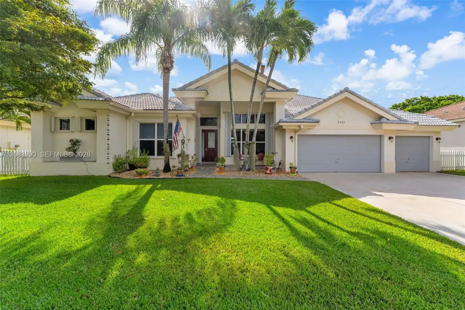 2825 Fairways Dr, Homestead FL 33035