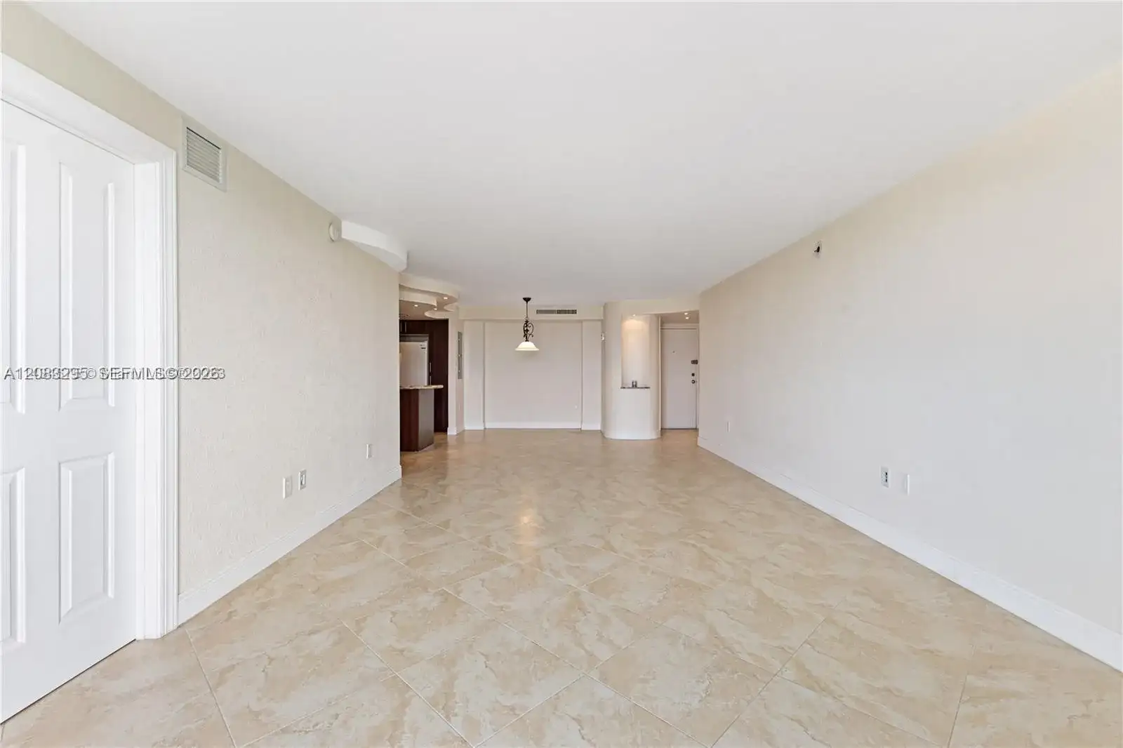 13155 Ixora Ct # 905, North Miami FL 33181 photo 3