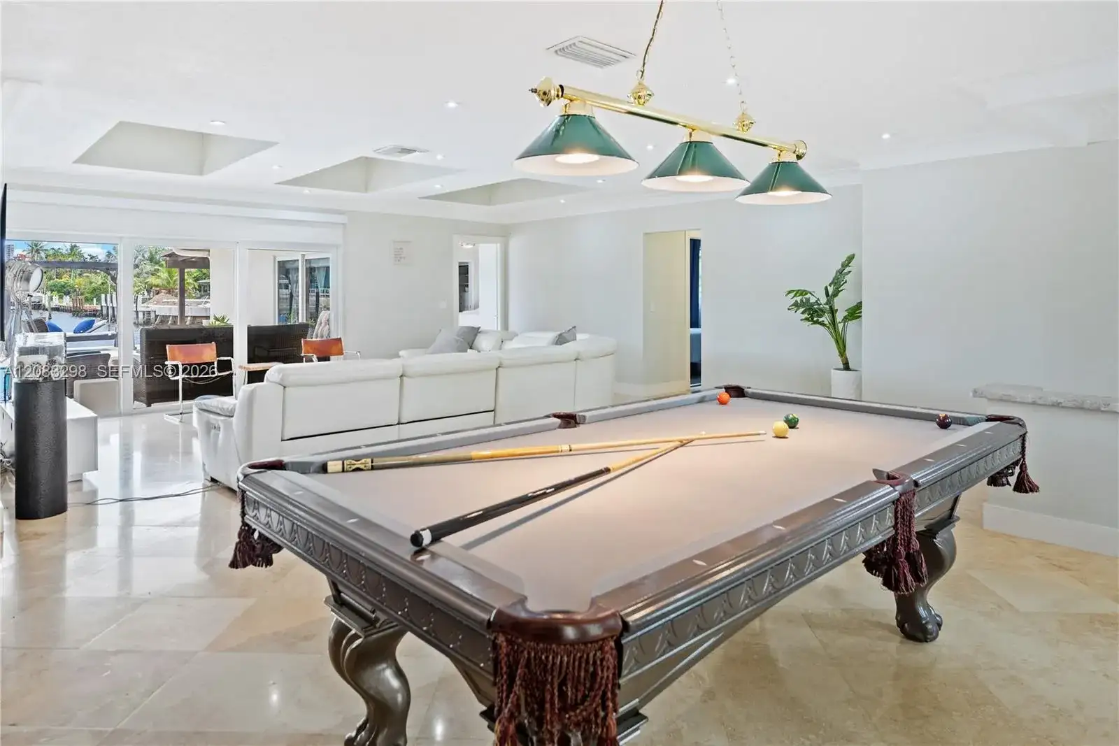 649 Layne Blvd, Hallandale Beach FL 33009 photo 2