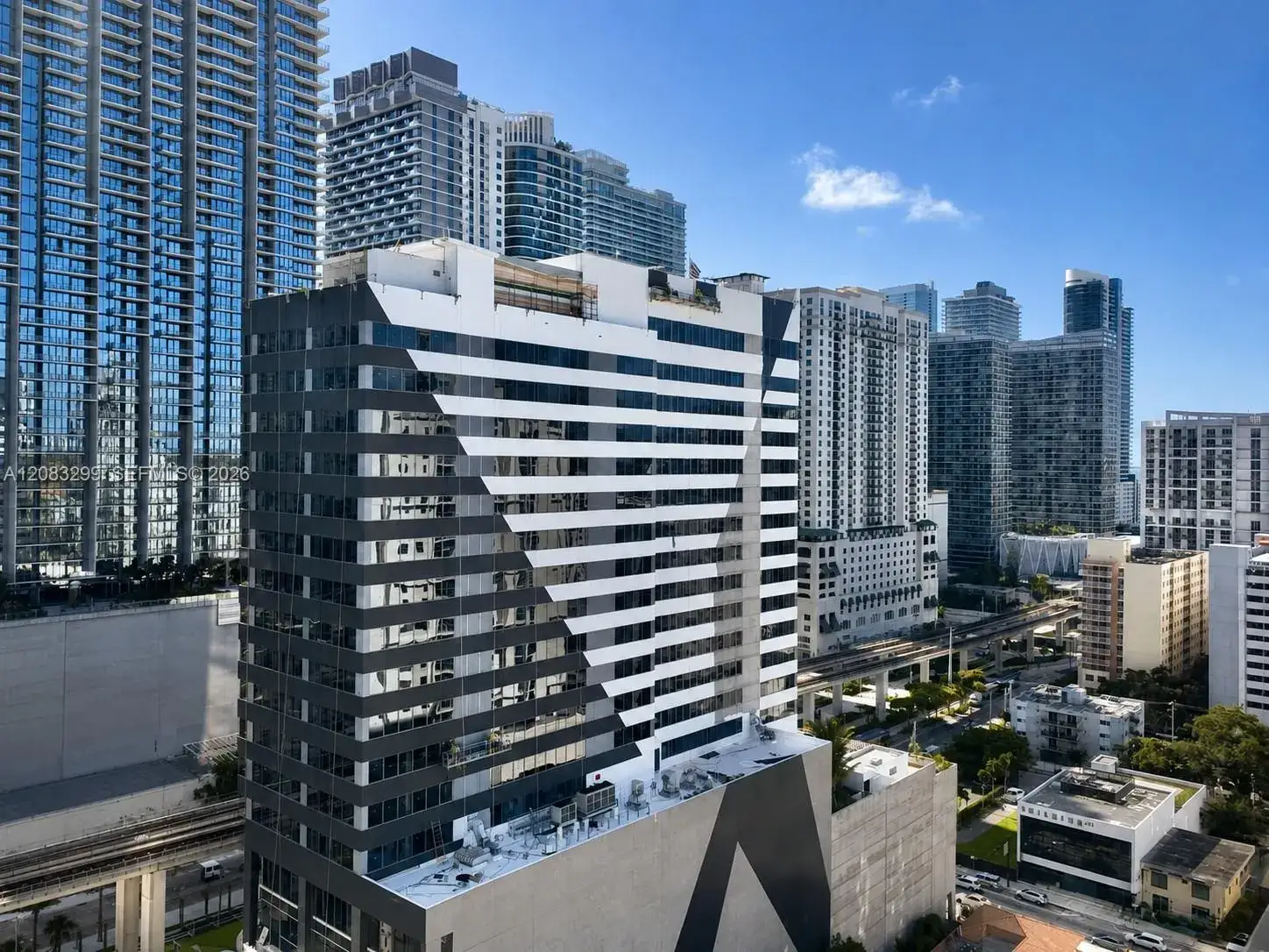 175 SW 7th St # 1809, Miami FL 33130