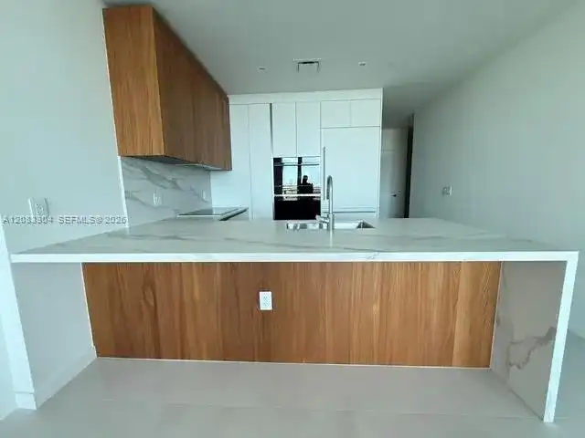 1400 Biscayne Blvd # 904, Miami FL 33132