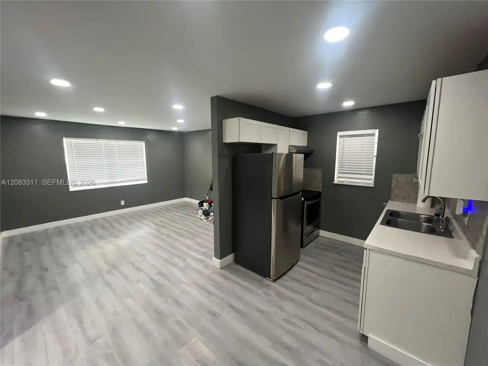 30 SE 4th Ave # 106, Hallandale Beach FL 33009