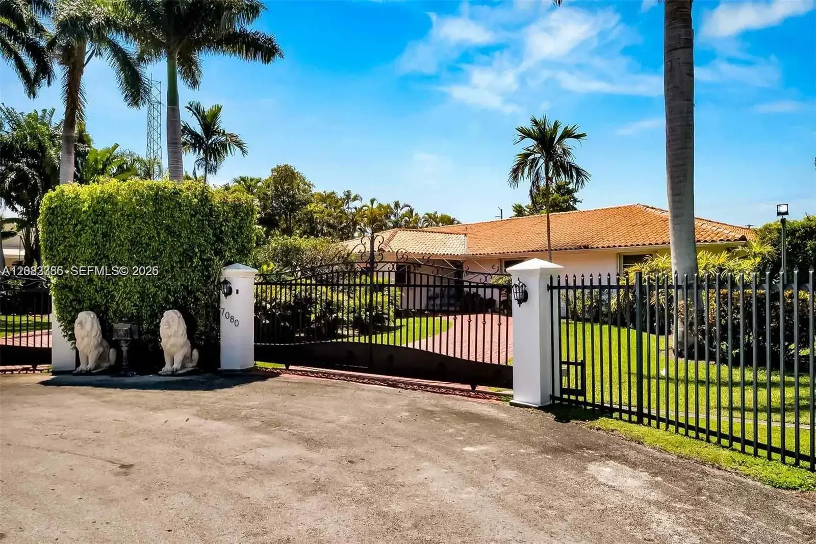 7080 SW 98th Ave, Miami FL 33173 photo 2