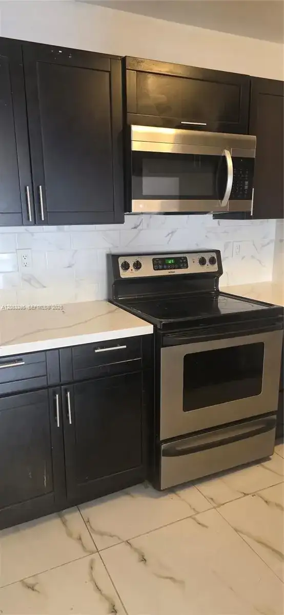 900 NE 209th Ter # 31, Miami FL 33179 photo 4