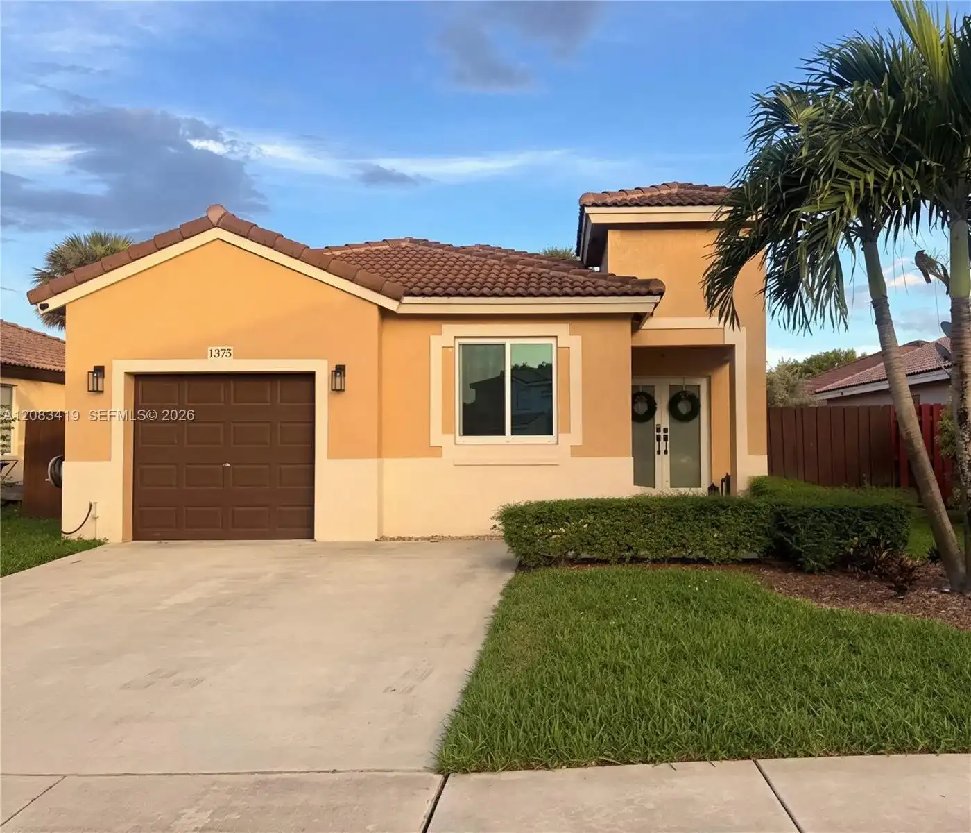 1375 SW 105th Ave, Pembroke Pines FL 33025