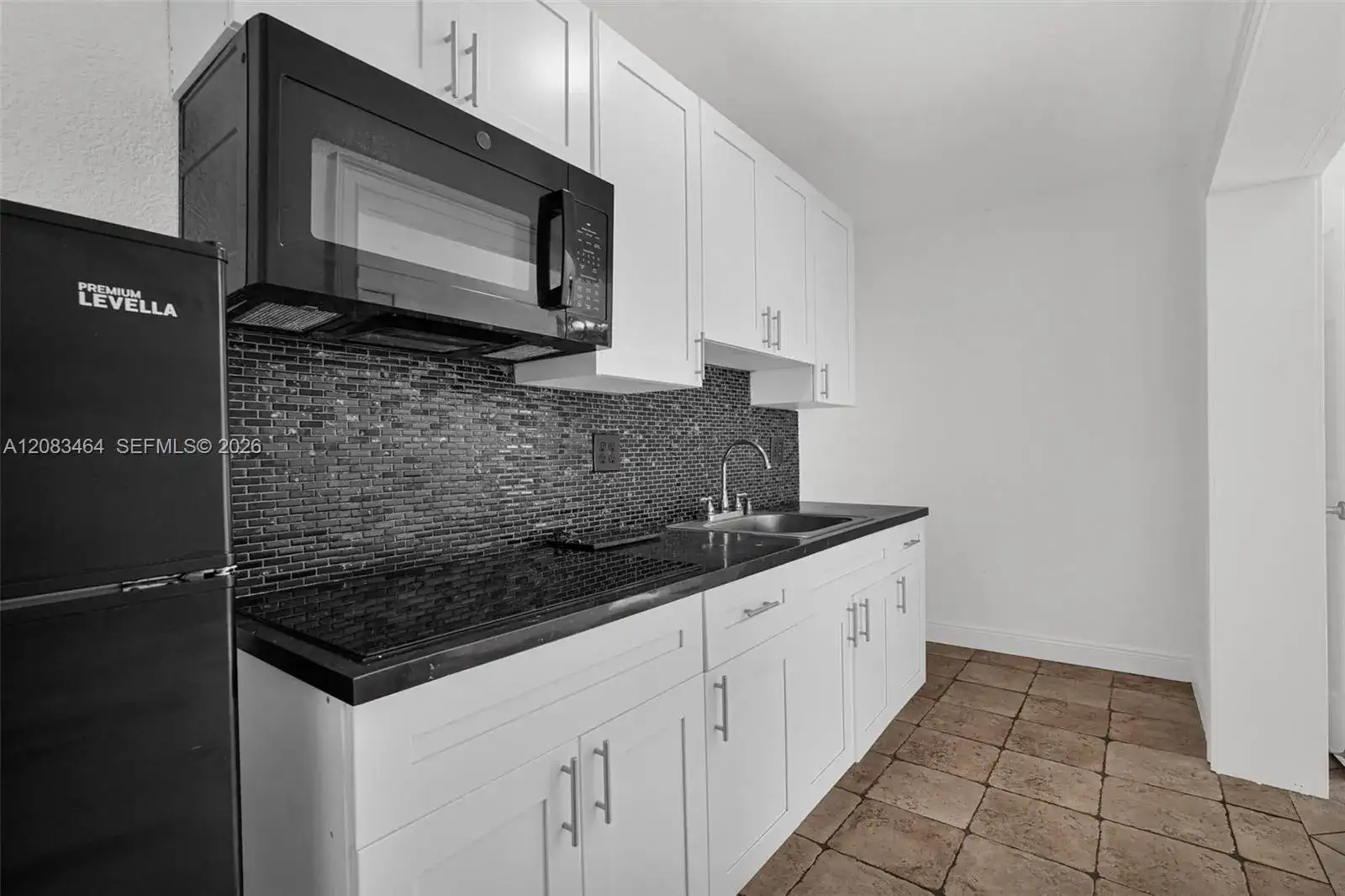 14500 NE 2nd Ave # 3, Miami FL 33161 photo 4