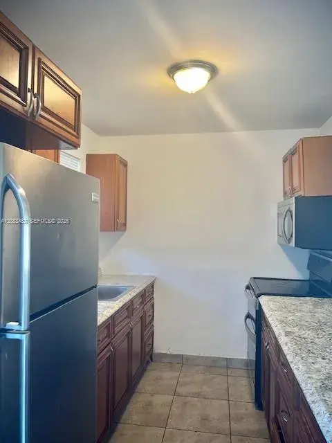 2746 Johnson St, Hollywood FL 33020