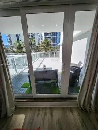 19201 Collins Ave # 117, Sunny Isles Beach FL 33160