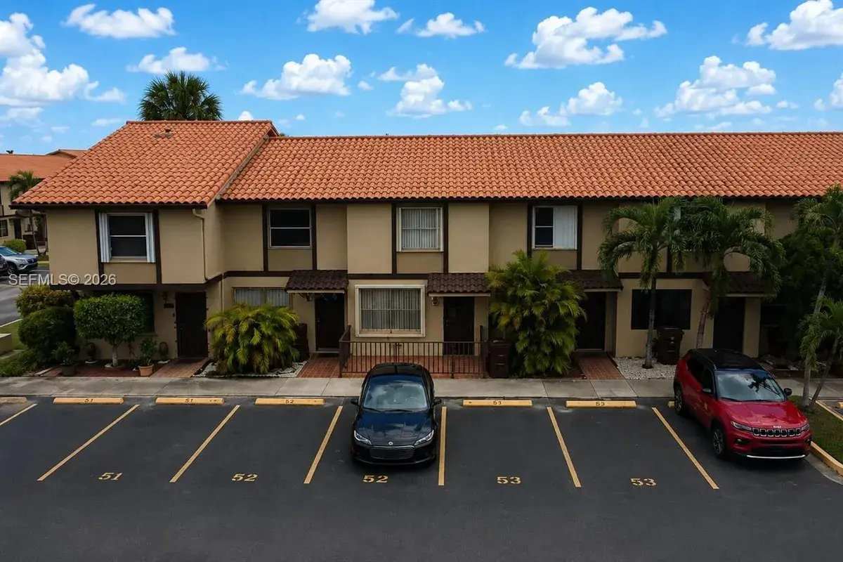 4125 W 11th Ln # 52, Hialeah FL 33012