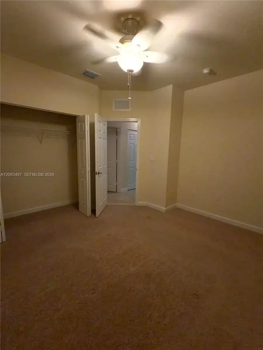 140 NE 28th Ter, Homestead FL 33033 photo 2