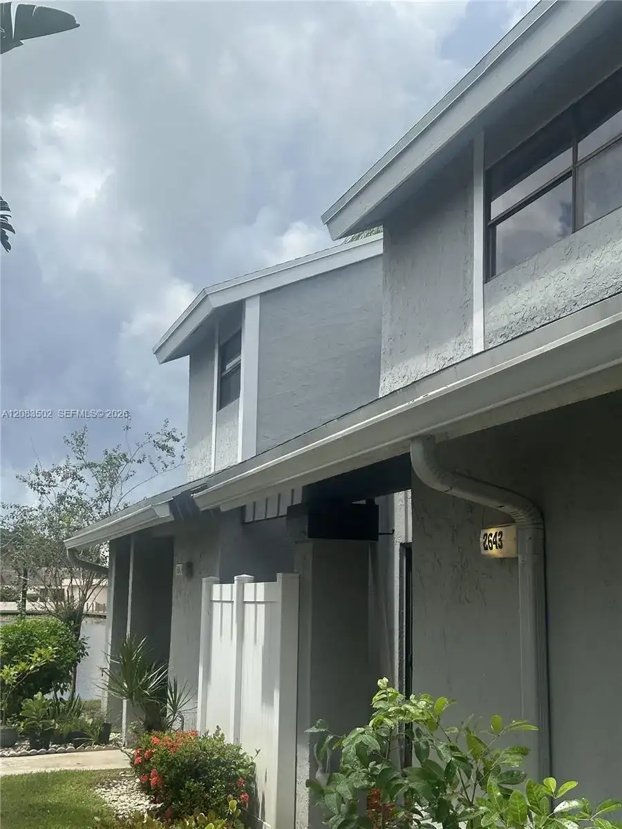 2643 NW 42nd Ave, Coconut Creek FL 33066 photo 2