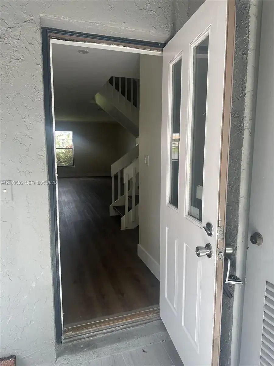 2643 NW 42nd Ave, Coconut Creek FL 33066 photo 3