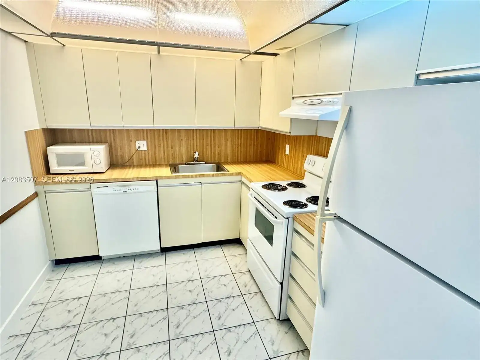 2500 Parkview Dr # 1109, Hallandale Beach FL 33009 photo 4