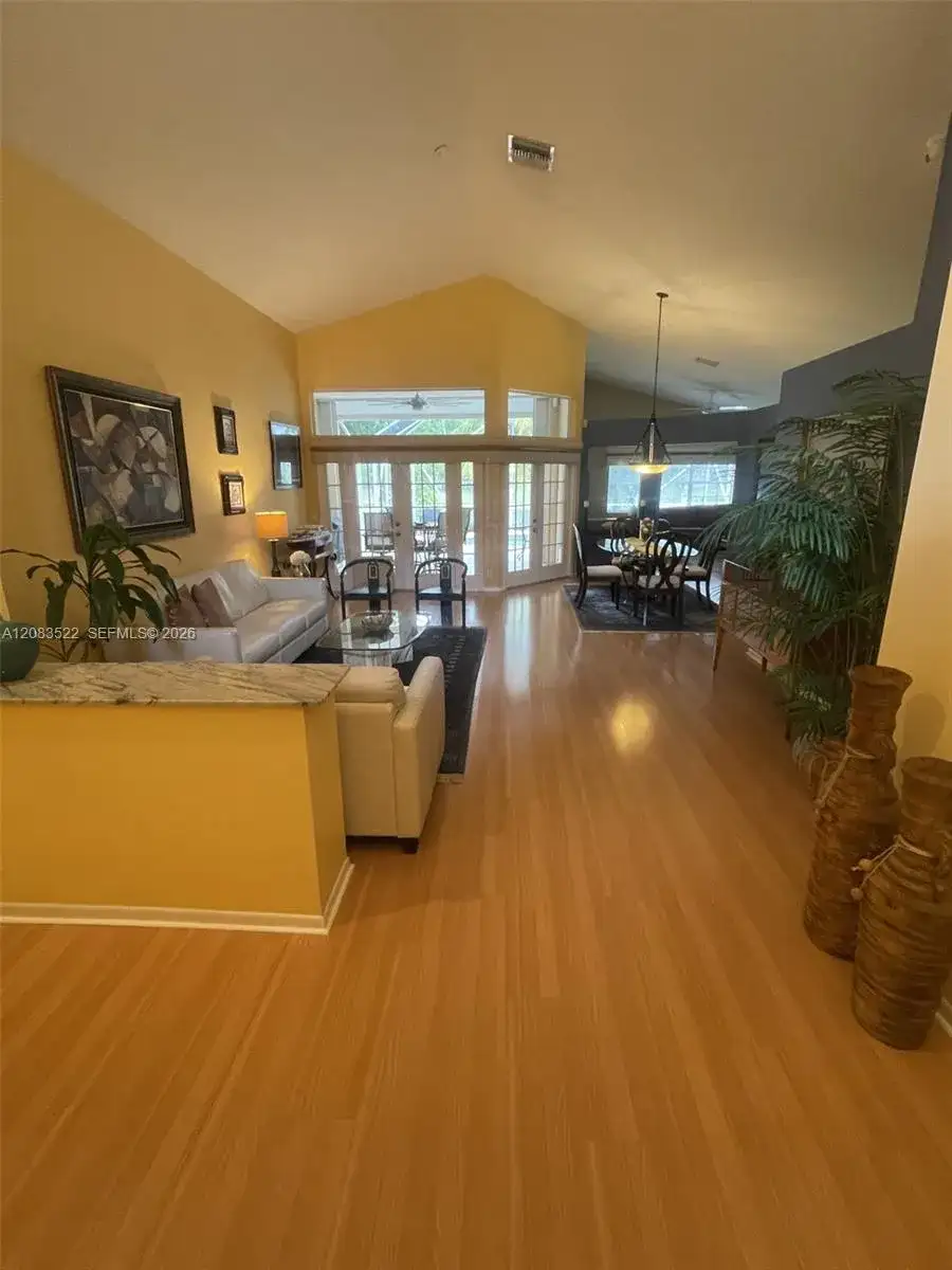 412 Cameron Dr, Weston FL 33326 photo 3