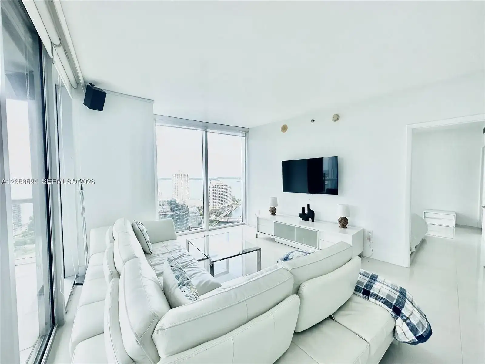 495 Brickell Ave # 2702, Miami FL 33131 photo 2