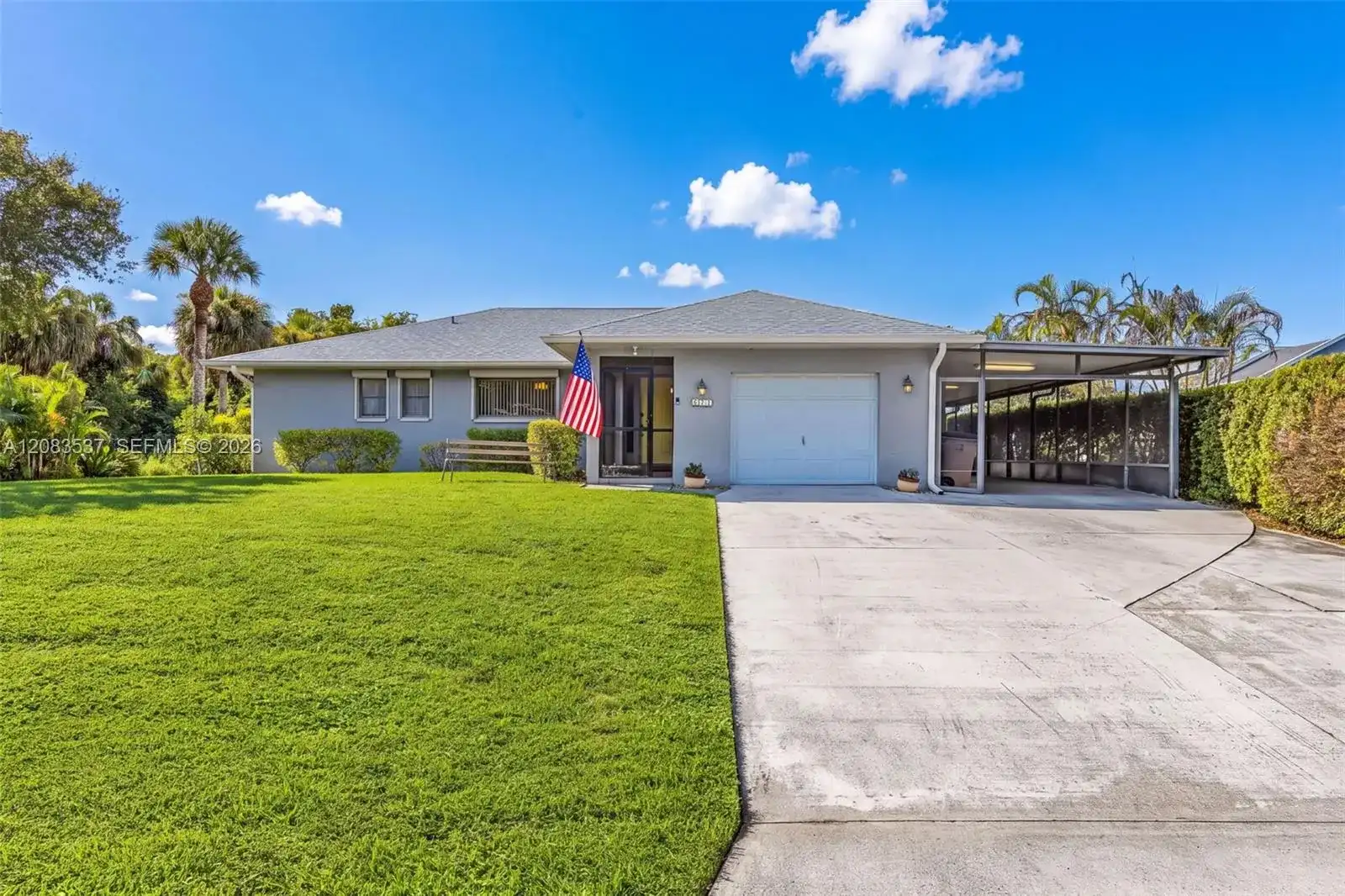 621 Roosevelt Ave, Lehigh Acres FL 33936