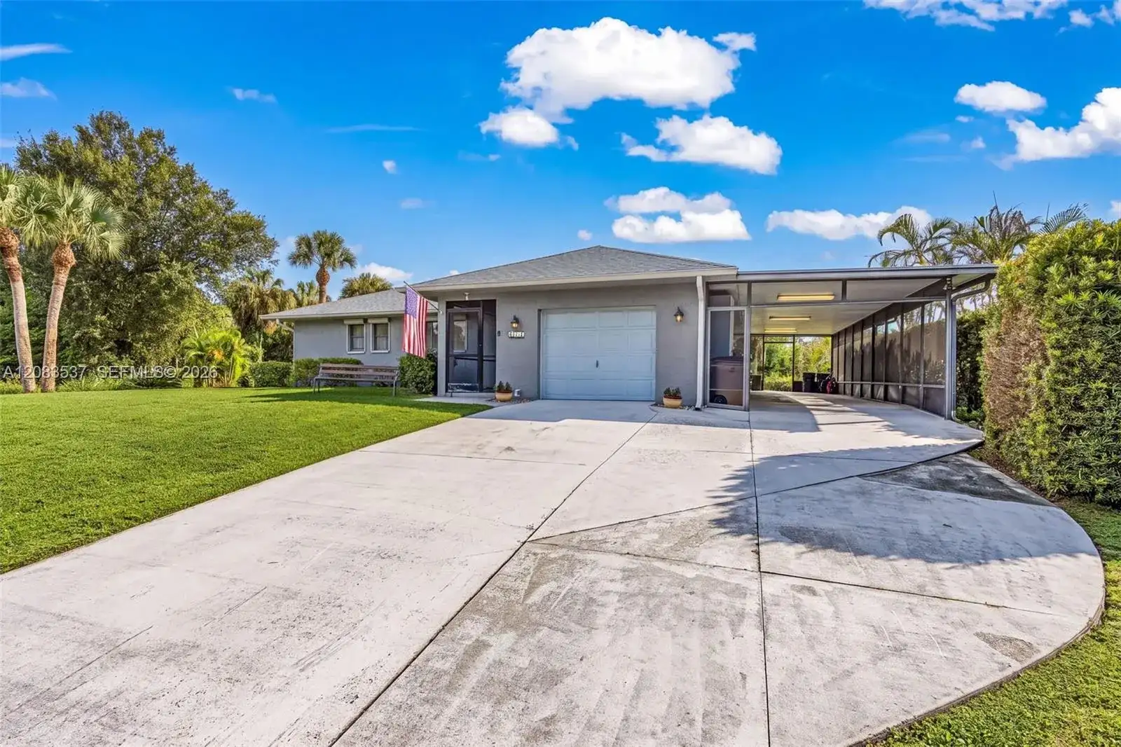 621 Roosevelt Ave, Lehigh Acres FL 33936 photo 3