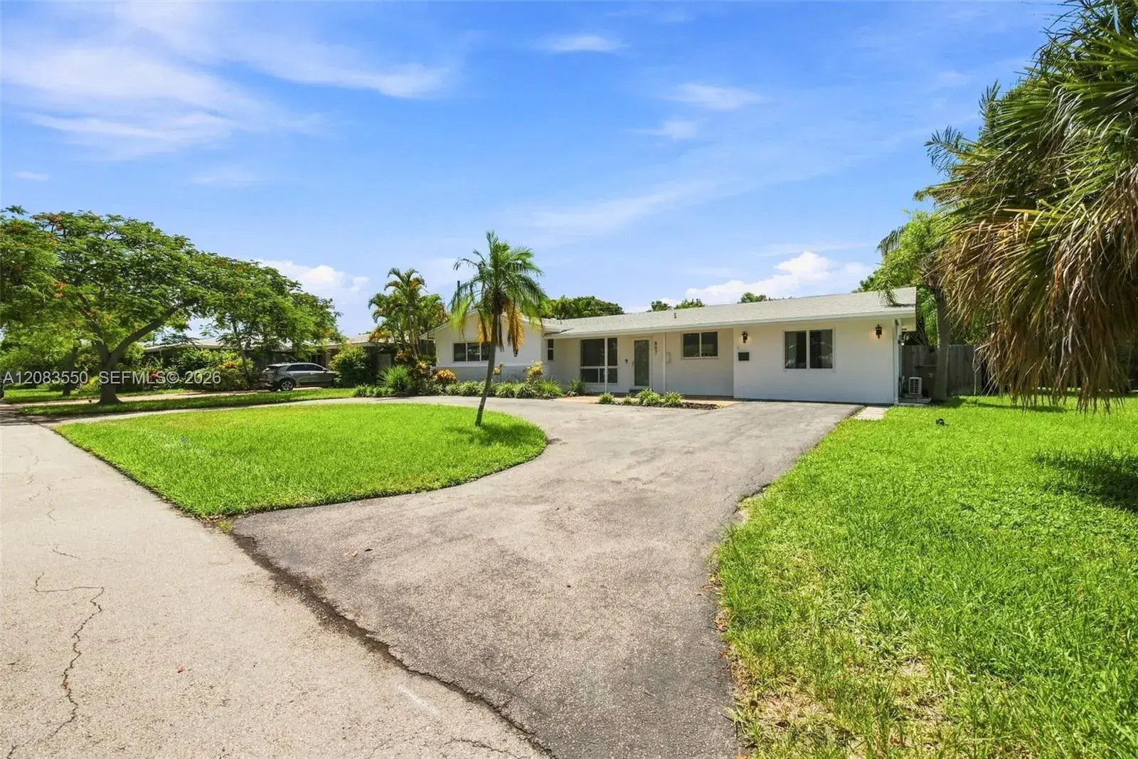 807 SE 9th Ter, Deerfield Beach FL 33441