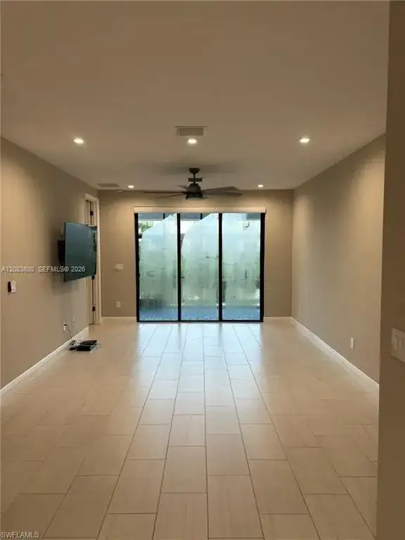 7553 Carnegie Way, Other City - In The State Of Florida FL 34119 photo 4