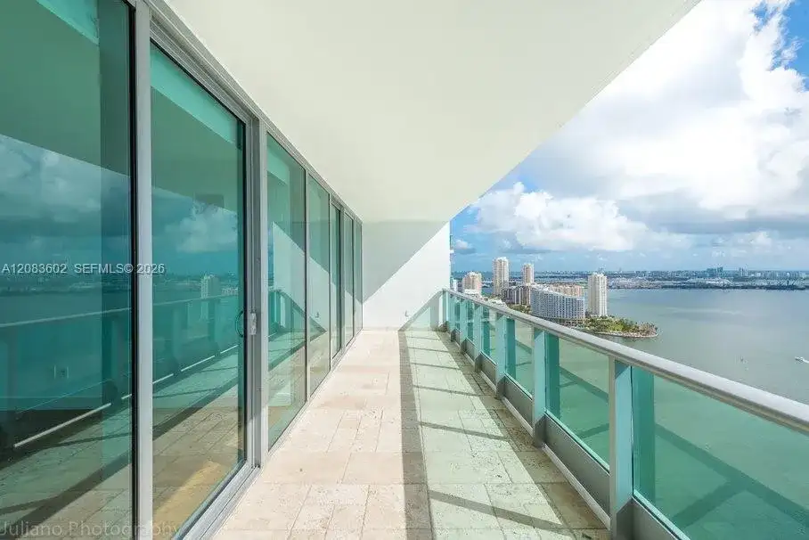 1331 Brickell Bay Dr # 3505, Miami FL 33131 photo 2
