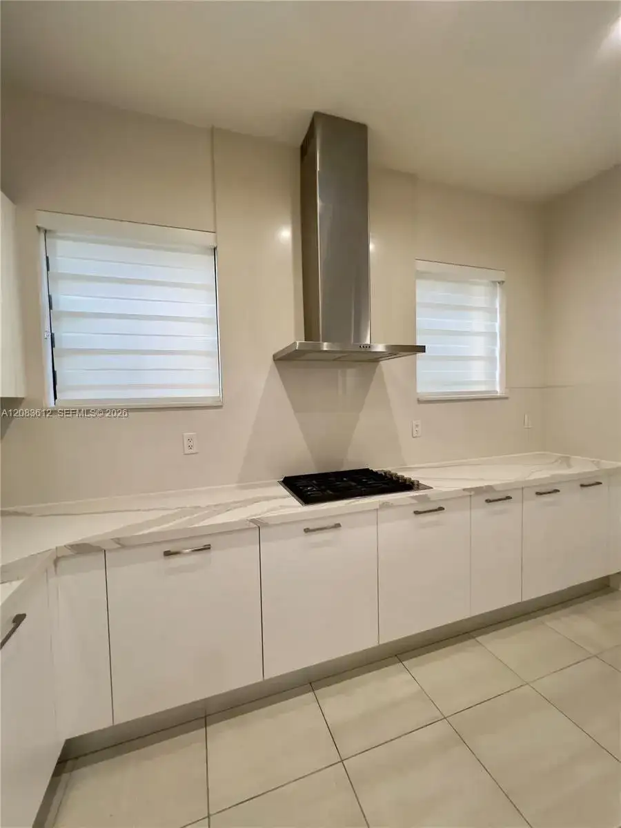 8281 NW 48th St # 0, Doral FL 33166 photo 4