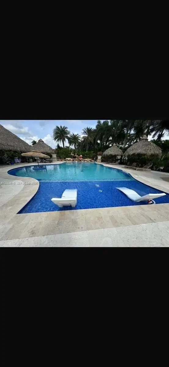 19381 SW 196th St, Miami FL 33187 photo 2