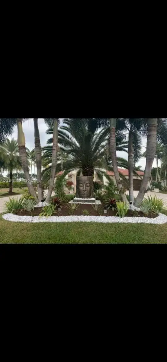19381 SW 196th St, Miami FL 33187 photo 5