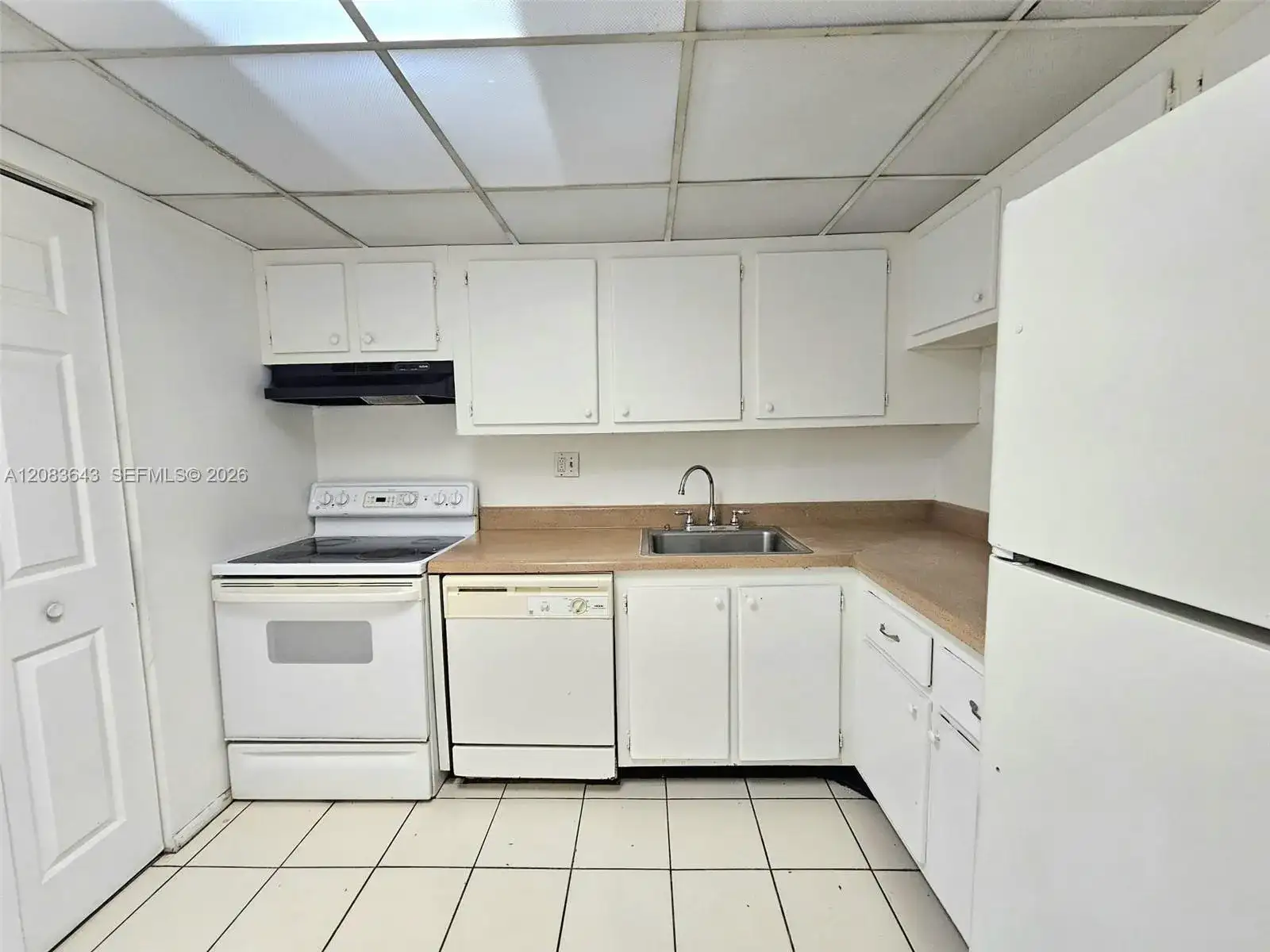 8001 Fairview Dr # 206, Tamarac FL 33321 photo 4