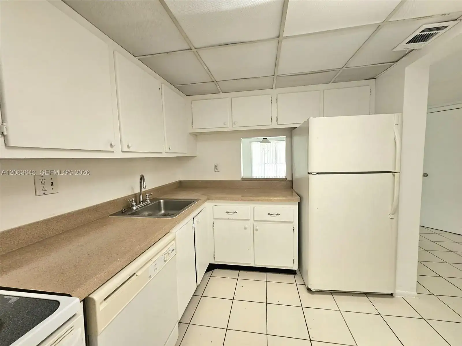 8001 Fairview Dr # 206, Tamarac FL 33321 photo 5