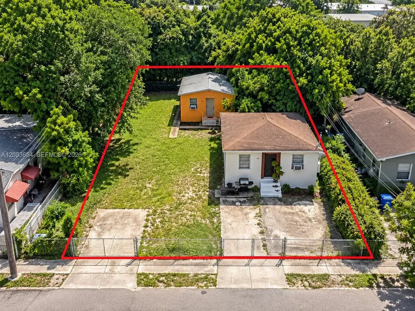 722 NW 53rd St, Miami FL 33127