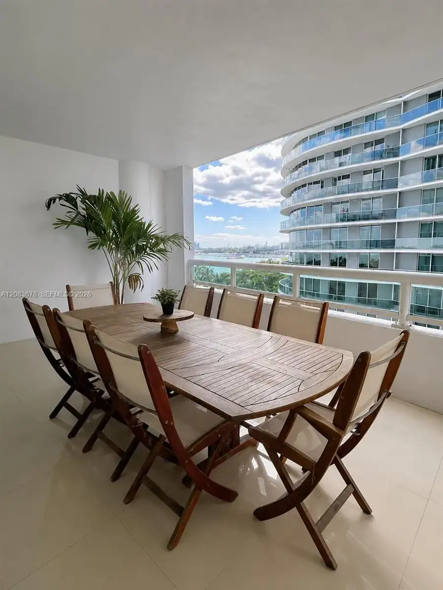 1800 N Bayshore Dr # 612, Miami FL 33132 photo 3