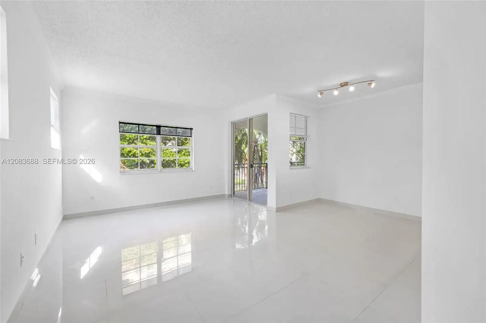 3125 NE 184th St # 1201, Aventura FL 33160 photo 5