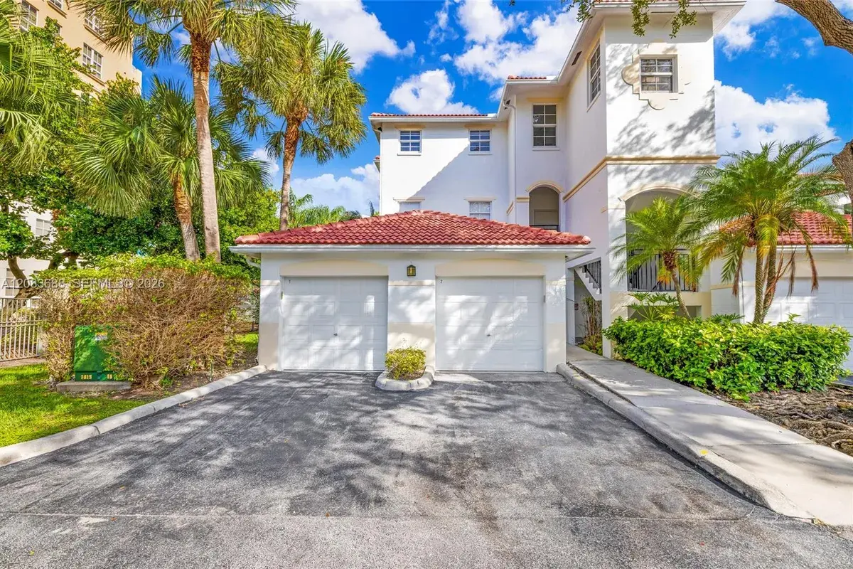 3125 NE 184th St # 1201, Aventura FL 33160