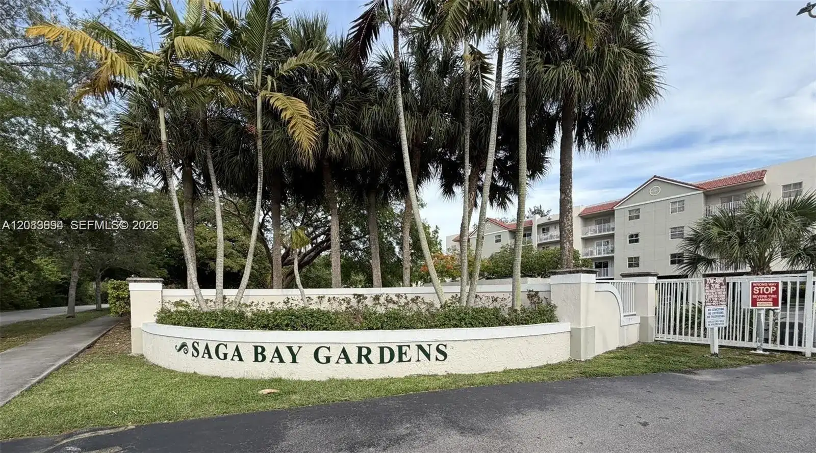 8240 SW 210th St # 101, Cutler Bay FL 33189