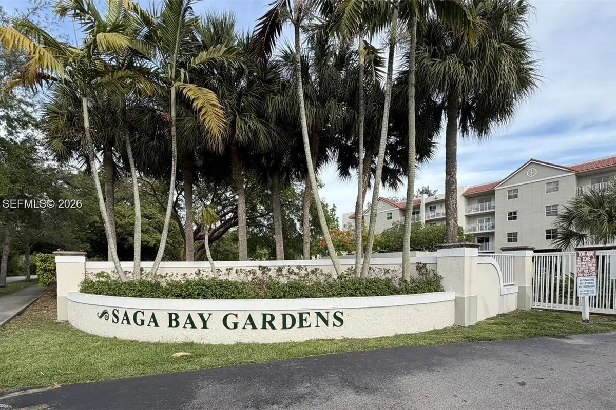 8240 SW 210th St # 101, Cutler Bay FL 33189