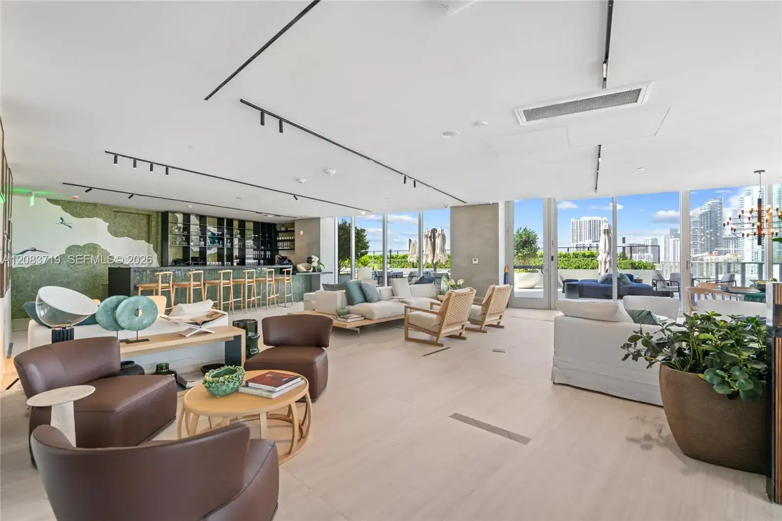 1400 biscayne blvd # 4106, Miami FL 33132 photo 5