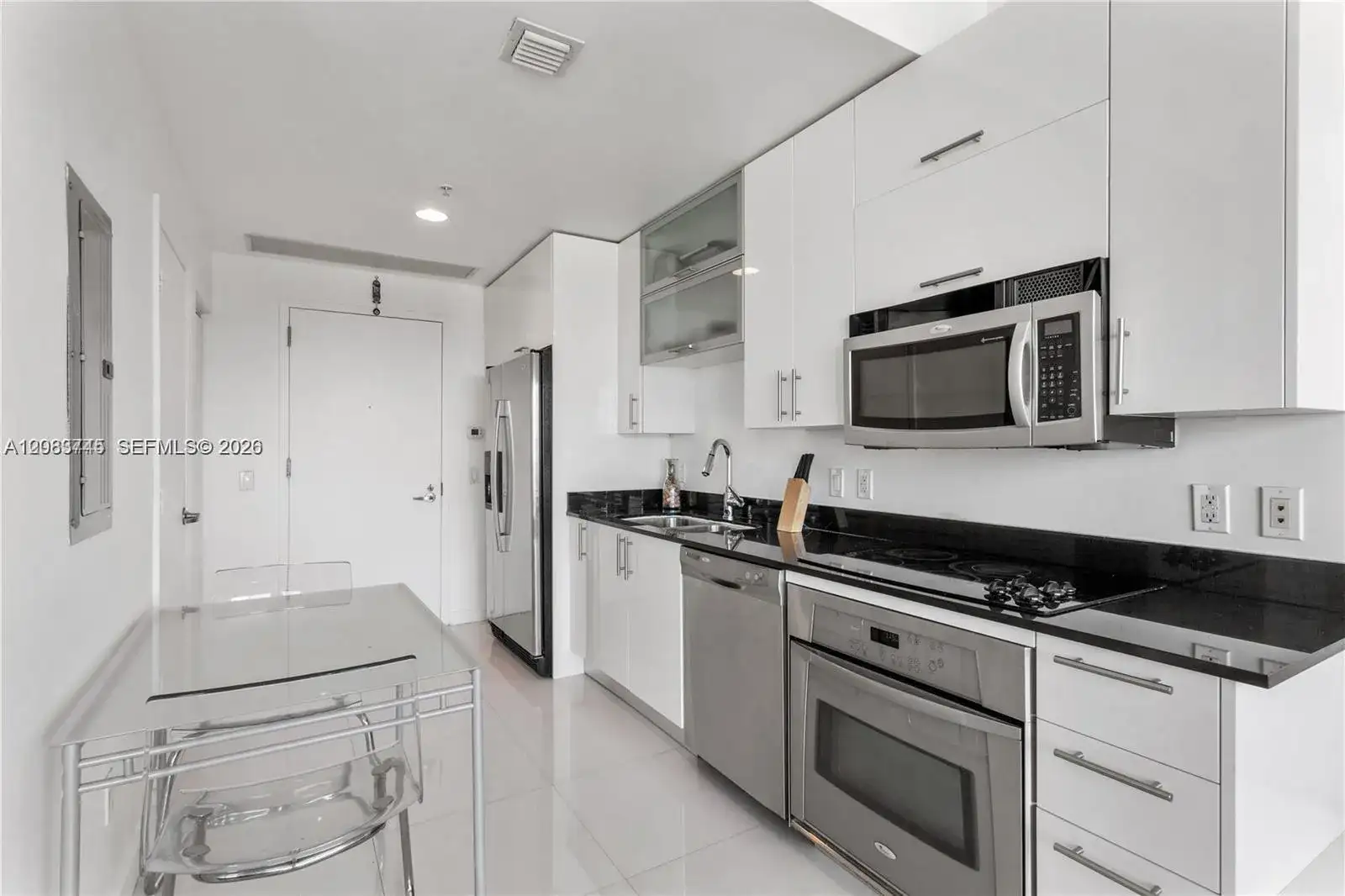 60 SW 13th St # 2219, Miami FL 33130 photo 3