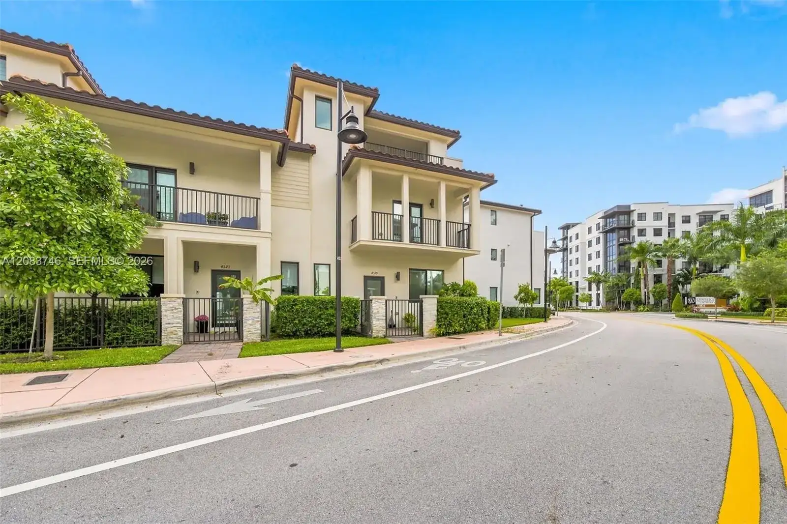 4519 NW 84th Ave, Doral FL 33166 photo 3