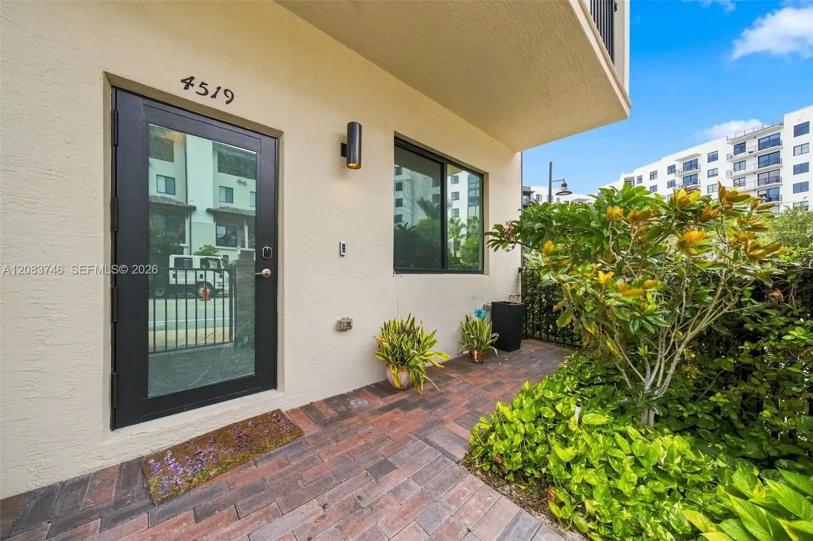 4519 NW 84th Ave, Doral FL 33166 photo 4