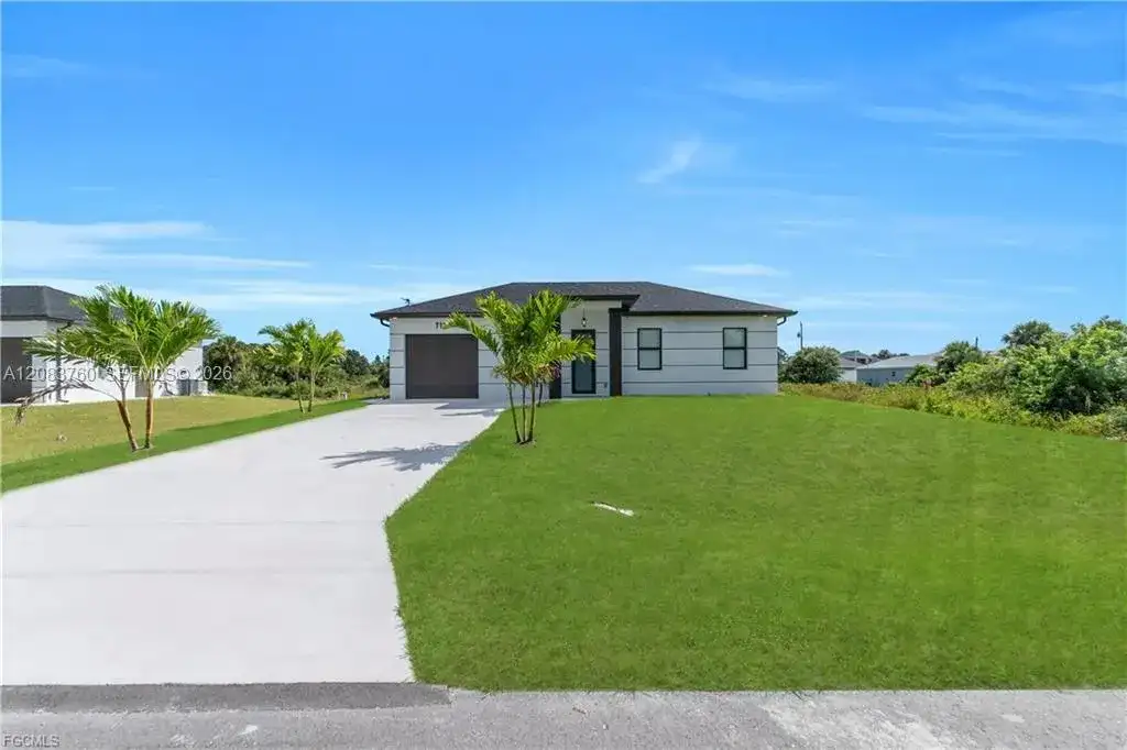 711 Roma Ave, Lehigh Acres FL 33974 photo 4