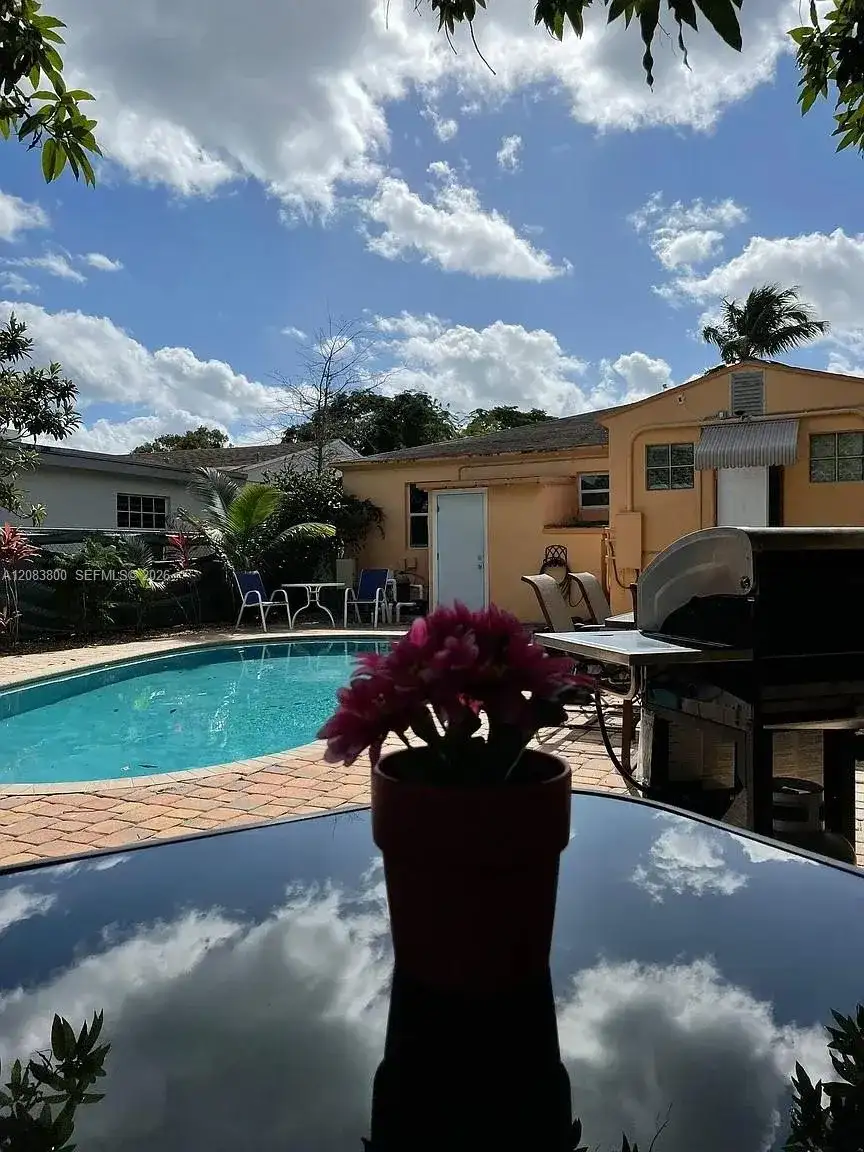 1721 Mayo St, Hollywood FL 33020 photo 3