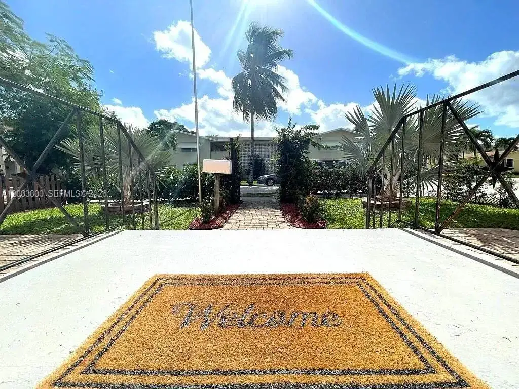 1721 Mayo St, Hollywood FL 33020 photo 4