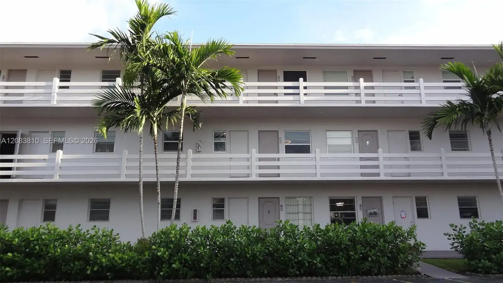 700 Layne Blvd # 319, Hallandale Beach FL 33009 photo 2
